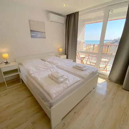 Апартамент Paradiso - Private -bsr-2 3*